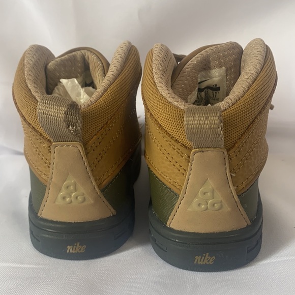 BRAND: Nike / SIZE: 5C - Picture 3 of 6